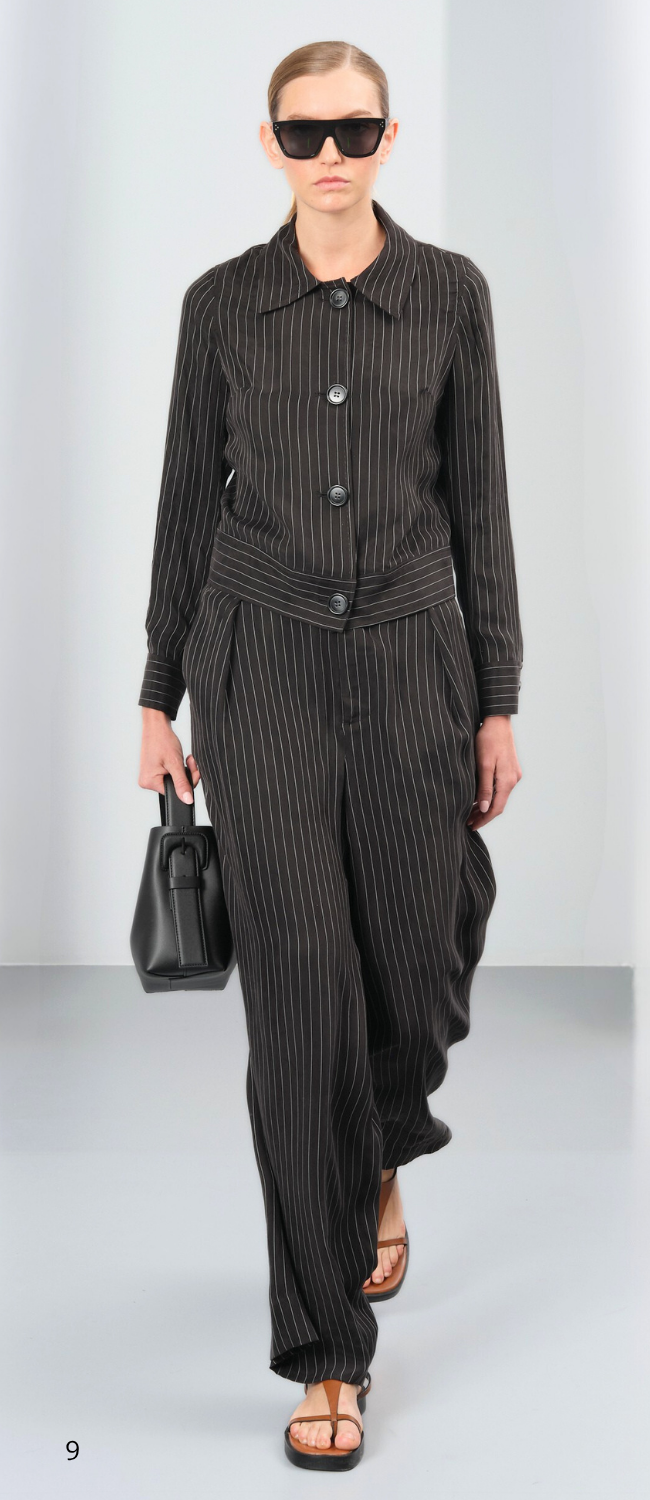 3621 Chioma - Ebony Black